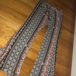 Boutique “hippie” floral pattern pants